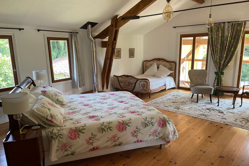 Gite master bedroom